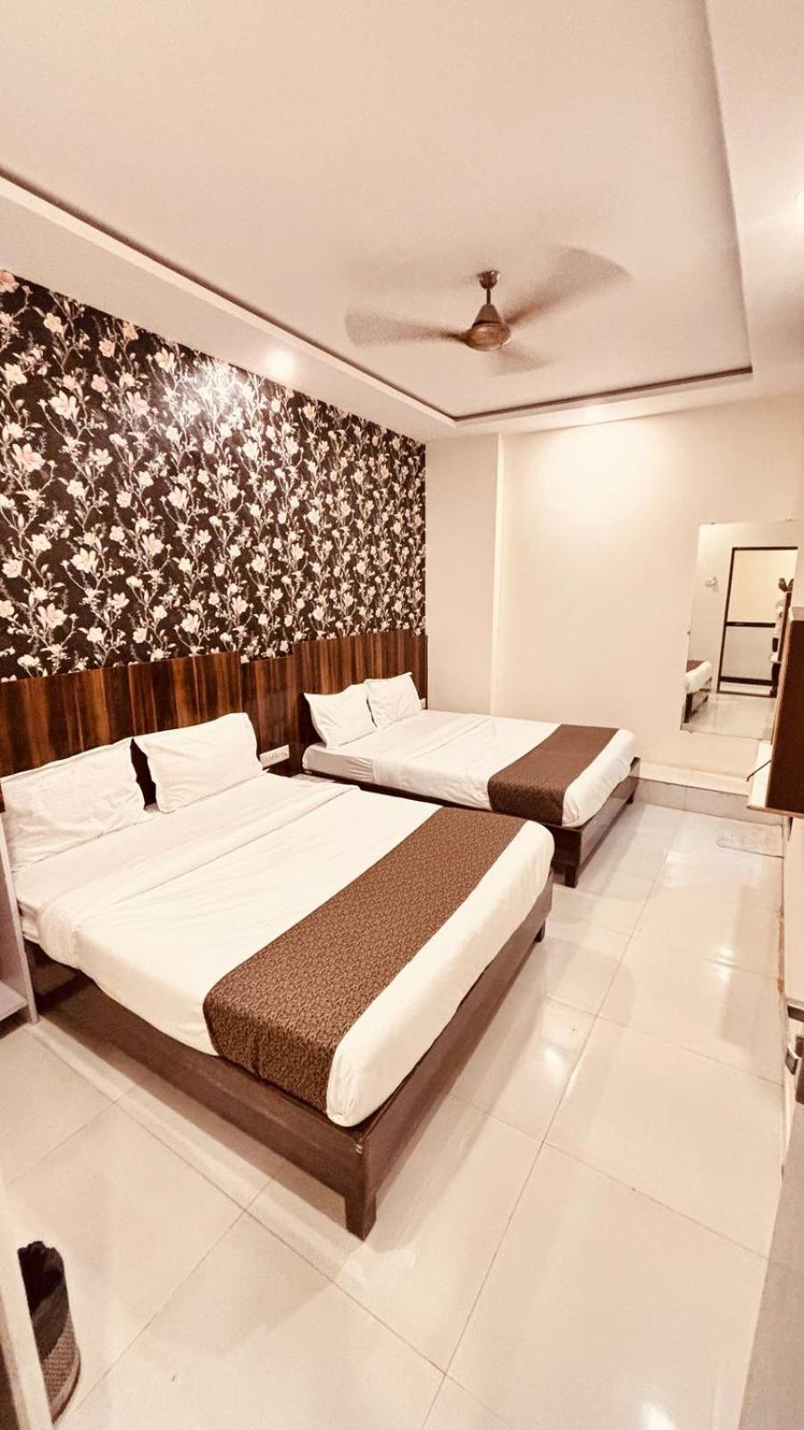 Hotel Garden Palace Mumbai Exterior photo