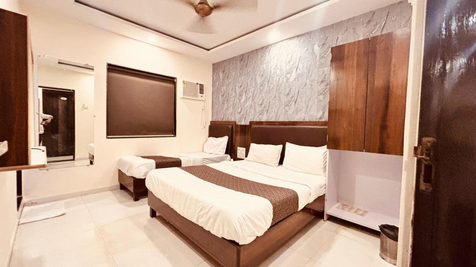 Hotel Garden Palace Mumbai Exterior photo